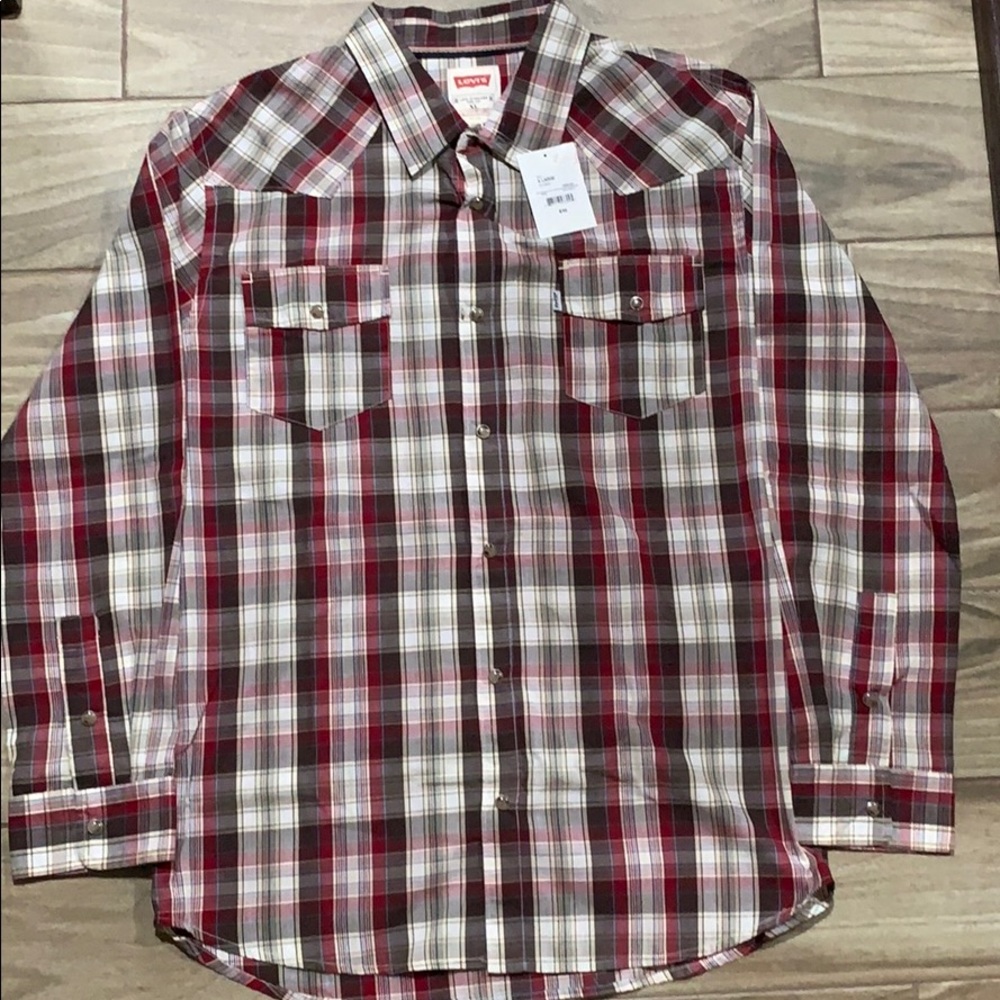 Levi’s men’s shirt.